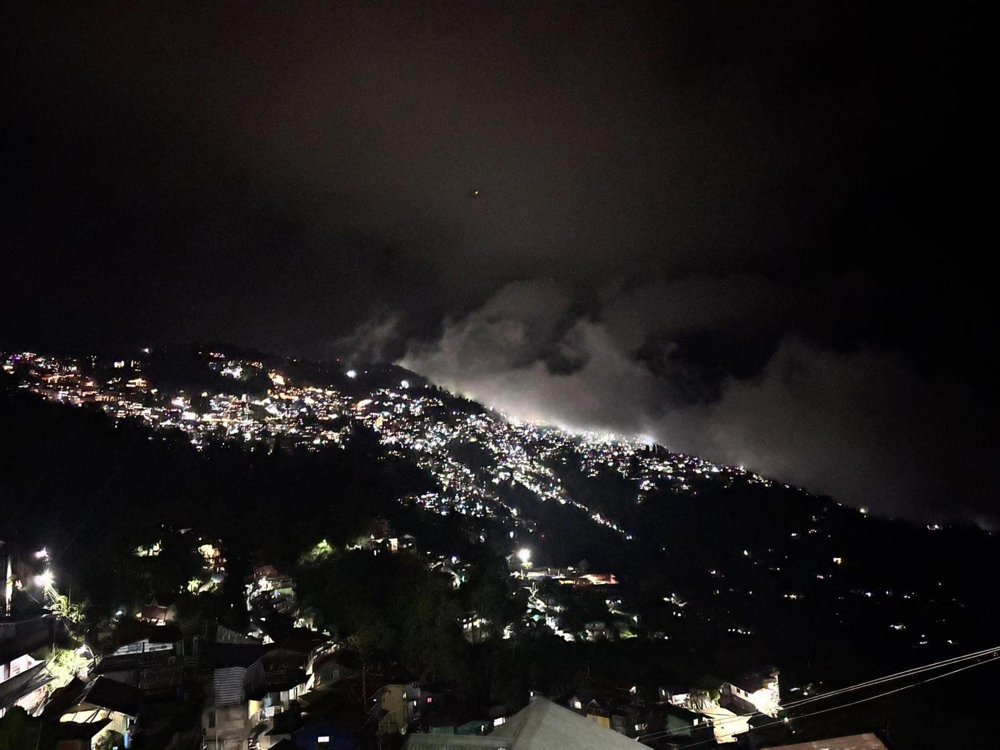 דרג'ילינג Valley View Homestay מראה חיצוני תמונה
